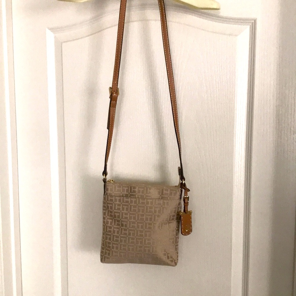 Tommy Hilfiger bag. NWOT